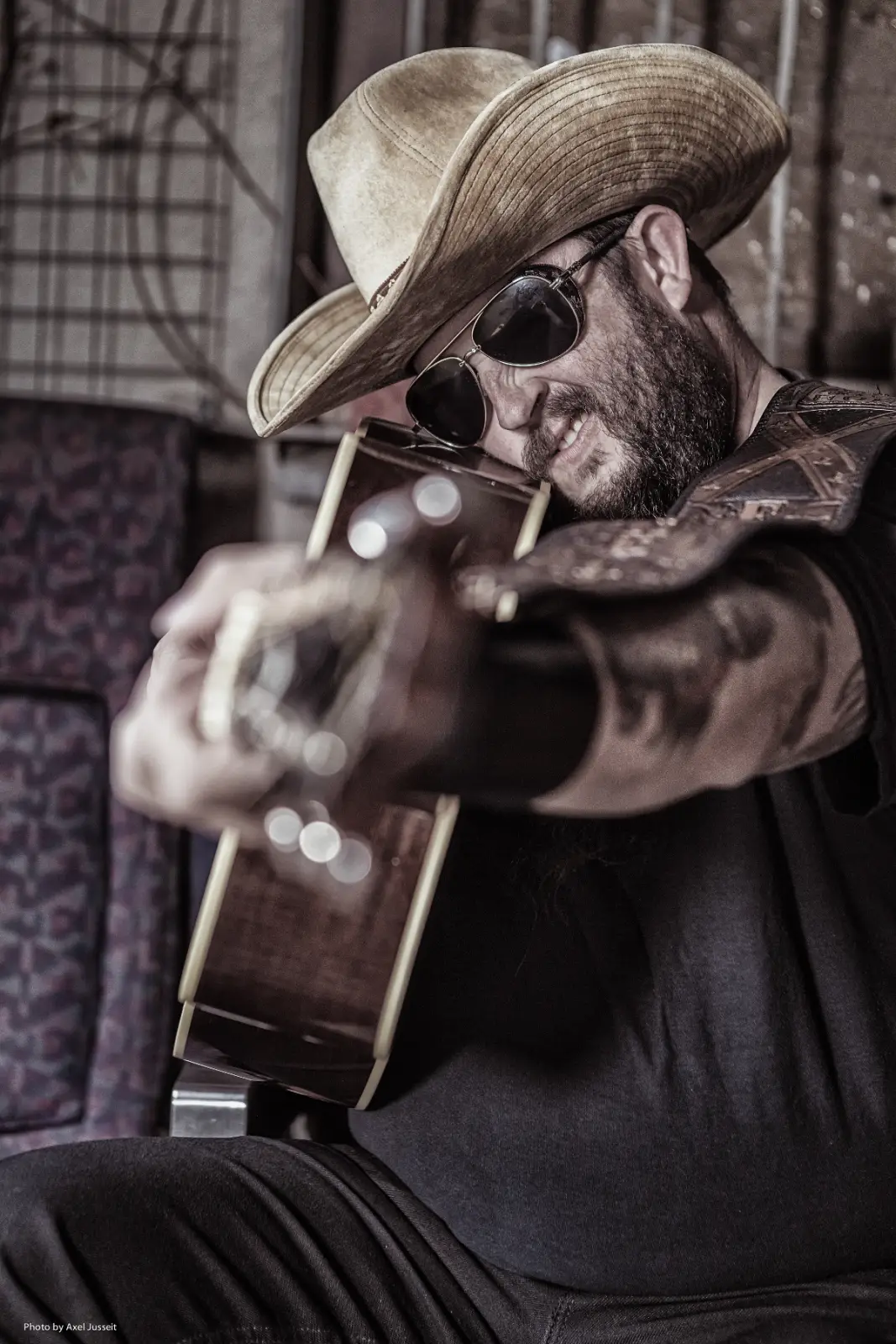 Bob Wayne forms "Euro Carnies" and confirms select shows in March/April